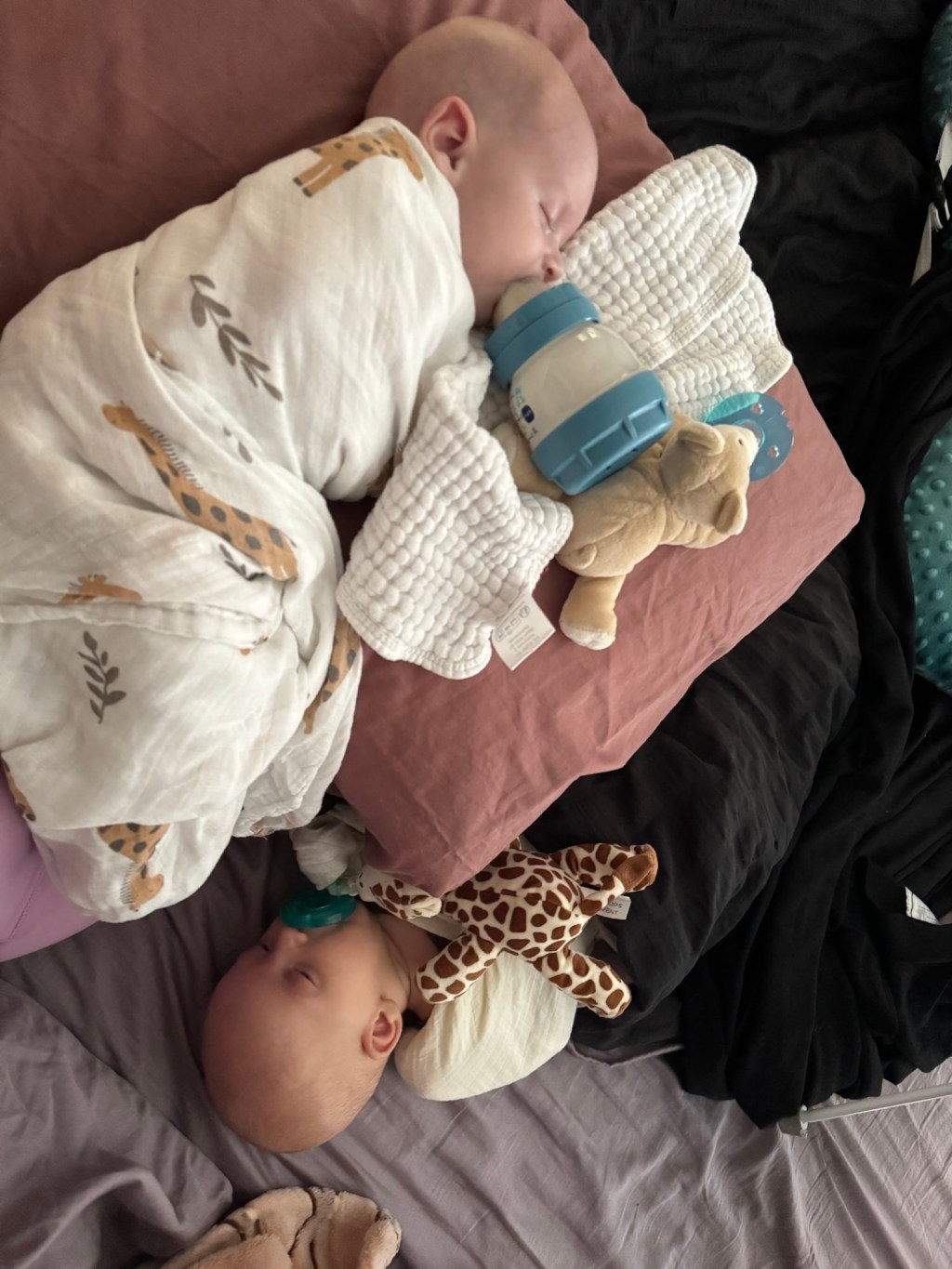 The Truth About Feeding Twins When One Still Needs Extra&nbsp;Help